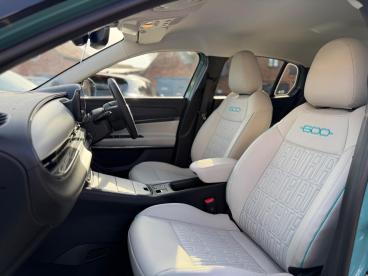 SPOTICAR Fiat 600e 54kwh La Prima Auto 5dr Used Car - Suv Electric Blue - Warwick - 1200581871_4