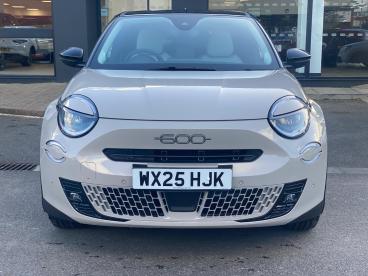 SPOTICAR Fiat 600e 54kwh La Prima Auto 5dr Used Car - Suv Electric Beige - Cheltenham - 1200584506_2