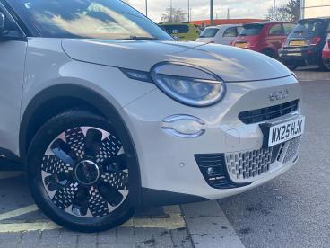 SPOTICAR Fiat 600e 54kwh La Prima Auto 5dr Used Car - Suv Electric Beige - Cheltenham - 1200584506_5