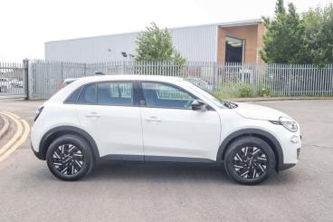 SPOTICAR Fiat 600e 54kwh Red Auto 5dr Used Car - Suv Electric White - Aldridge - 500585181_5