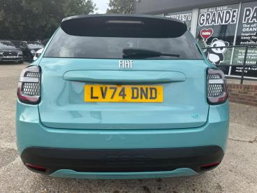SPOTICAR Fiat 600e 54kwh La Prima Auto 5dr Used Car - Suv Electric Blue - Dartford - 500603610_5
