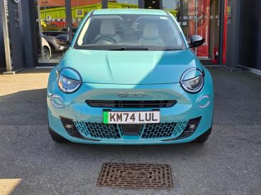 SPOTICAR Fiat 600e 54kwh La Prima Auto 5dr Used Car - Suv Electric Blue - Northampton - 1200614416_3