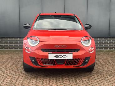 SPOTICAR Fiat 600e 54kwh La Prima Auto 5dr Used Car - Suv Electric Orange - Norwich - 1200622014_2