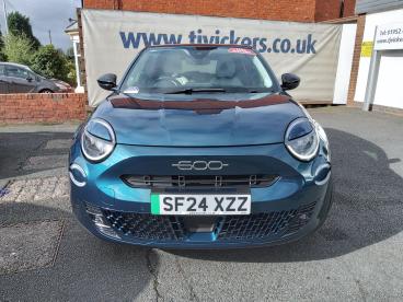 SPOTICAR Fiat 600e 54kwh La Prima Auto 5dr Used Car - Suv Electric Green - Telford - 1200639027_4