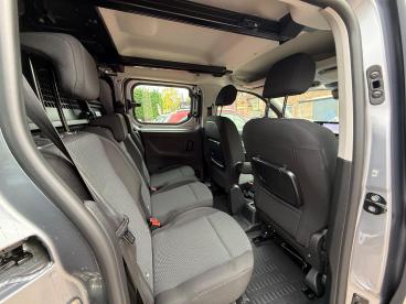 SPOTICAR Fiat Doblo 1.5 Multijet3 1000kg Manual L2 Euro 6 (s/s) 6dr Used Car - Commercial Vehicle Diesel Grey - Warwick - 1200571051_4