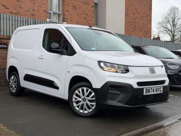 SPOTICAR Fiat Doblo 1.5 Multijet3 1000kg Primo L1 Euro 6 (s/s) 5dr Used Car - Commercial Vehicle Diesel White - Cheltenham - 1200595120_1