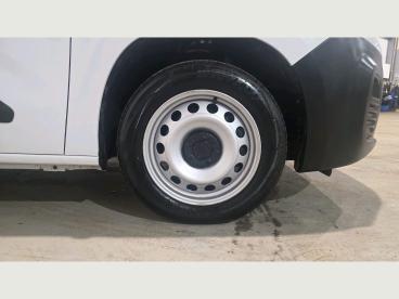 SPOTICAR Fiat Doblo 1.5 Bluehdi 1000kg Maxi Lwb Euro 6 (s/s) 6dr Used Car - Commercial Vehicle Diesel White - Forfar - 1200605159_5