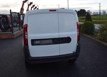 SPOTICAR Fiat Doblo 1.6 Multijetii Maxi Sx L2 H1 Euro 6 6dr Used Car - Commercial Vehicle Diesel White - Ballymena County Antrim - 1200605250_4
