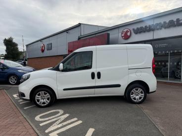 SPOTICAR Fiat Doblo 1.3 Multijetii Sx L1 H1 Euro 6 (s/s) 5dr Used Car - Commercial Vehicle Diesel White - Melton Mowbray - 1200642528_2