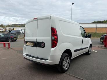 SPOTICAR Fiat Doblo 1.3 Multijetii Sx L1 H1 Euro 6 (s/s) 5dr Used Car - Commercial Vehicle Diesel White - Melton Mowbray - 1200642528_5