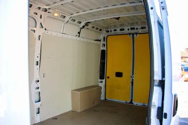 SPOTICAR Fiat Ducato 2.2 Multijetiii 35 Primo L3 H2 Euro 6 (s/s) 5dr Used Car - Commercial Vehicle Diesel White - Warwick - 1200640330_4