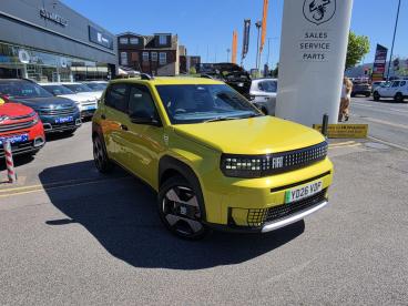 SPOTICAR Fiat Grande Panda 44kwh La Prima Auto 5dr (7kw Charger) Used Car - Saloon Electric Yellow - Wakefield - 1200599238_1