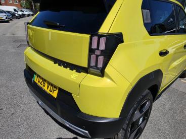 SPOTICAR Fiat Grande Panda 44kwh La Prima Auto 5dr (7kw Charger) Used Car - Saloon Electric Yellow - Wakefield - 1200599238_4