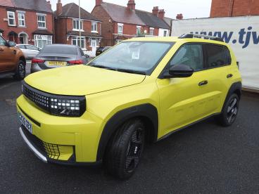 SPOTICAR Fiat Grande Panda 44kwh La Prima Auto 5dr (7kw Charger) Used Car - Saloon Electric Yellow - Telford - 1200623000_5