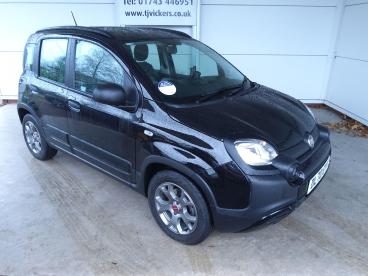 SPOTICAR Fiat Panda 1.0 Mhev City Cross Euro 6 (s/s) 5dr Used Car - City Car Petrol Black - Shrewsbury - 1200564667_1