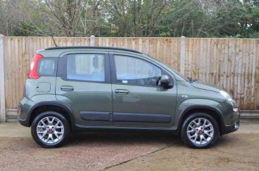 SPOTICAR Fiat Panda 0.9 Twinair 4x4 Euro 6 (s/s) 5dr Used Car - City Car Petrol Green - St Leonards On Sea - 1200567549_3