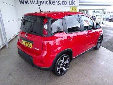 SPOTICAR Fiat Panda 1.0 Mhev Sport Euro 6 (s/s) 5dr Used Car - City Car Petrol Red - Shrewsbury - 1200568046_4