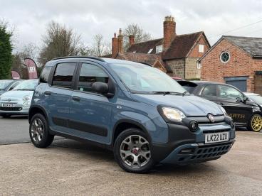 SPOTICAR Fiat Panda 1.0 Mhev City Cross Euro 6 (s/s) 5dr Used Car - City Car Petrol Blue - Warwick - 1200569760_1