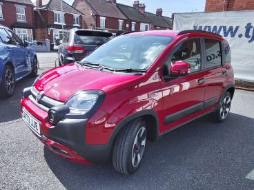 SPOTICAR Fiat Panda 1.0 Mhev Red Euro 6 (s/s) 5dr Used Car - City Car Petrol Red - Telford - 1200595879_5