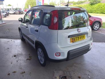 SPOTICAR Fiat Panda 1.0 Mhev Euro 6 (s/s) 5dr Used Car - City Car Petrol White - Shrewsbury - 1200606442_4