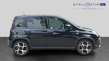 SPOTICAR Fiat Panda 1.0 Mhev Sport Euro 6 (s/s) 5dr Used Car - City Car Petrol Black - Godalming - 1200614422_2