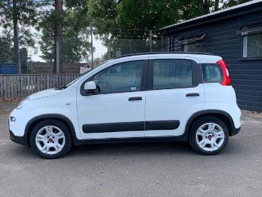 SPOTICAR Fiat Panda 1.0 Mhev City Life Euro 6 (s/s) 5dr Used Car - City Car Petrol White - Perth - 1200637784_5