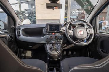 SPOTICAR Fiat Panda 1.0 Mhev Euro 6 (s/s) 5dr Used Car - City Car Petrol Blue - Nuneaton - 1200638571_3