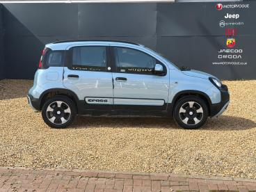 SPOTICAR Fiat Panda 1.0 Mhev City Cross Euro 6 (s/s) 5dr Used Car - City Car Petrol Grey - Kings Lynn - 1200639109_4