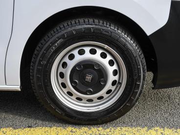 SPOTICAR Fiat Scudo 2.0 Multijet L1 Euro 6 6dr Used Car - Commercial Vehicle Diesel White - Nuneaton - 1200546888_5