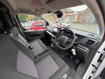 SPOTICAR Fiat Scudo 2.0 Multijet L1 Euro 6 6dr Used Car - Commercial Vehicle Diesel White - Warwick - 1200548289_4