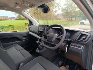 SPOTICAR Fiat Scudo 2.0 Multijet Primo L2 Euro 6 6dr Used Car - Commercial Vehicle Diesel White - Aylesbury - 1200548394_5