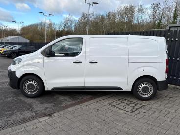 SPOTICAR Fiat Scudo 1.5 Multijet L1 Euro 6 (s/s) 6dr Used Car - Commercial Vehicle Diesel White - Swindon - 1200558805_5