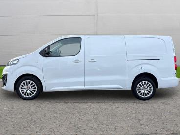 SPOTICAR Fiat Scudo 1.5 Bluehdi Primo Lwb Euro 6 (s/s) 6dr Used Car - Commercial Vehicle Diesel White - Worksop - 1200636228_4