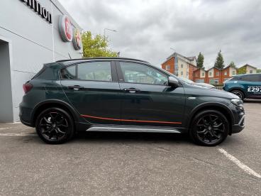 SPOTICAR Fiat Tipo 1.5 Firefly Turbo Mhev Garmin Dct Euro 6 (s/s) 5dr Used Car - Saloon Petrol Green - Colchester - 1200510694_2
