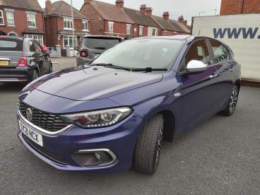 SPOTICAR Fiat Tipo 1.4 Mpi Mirror Euro 6 (s/s) 5dr Used Car - Saloon Petrol Blue - Telford - 1200545015_5