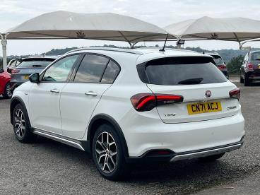 SPOTICAR Fiat Tipo 1.0 Cross Euro 6 (s/s) 5dr Used Car - Saloon Petrol White - Pontypridd - 1200548007_5