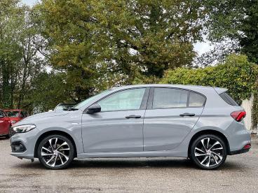 SPOTICAR Fiat Tipo 1.0 City Sport Euro 6 (s/s) 5dr Used Car - Saloon Petrol Grey - Pontypridd - 1200555229_4