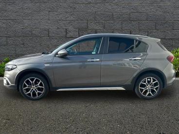 SPOTICAR Fiat Tipo 1.0 Cross Euro 6 (s/s) 5dr Used Car - Saloon Petrol Grey - Weymouth - 1200556062_4