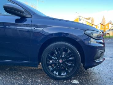 SPOTICAR Fiat Tipo 1.4 Mpi Easy Euro 6 5dr Used Car - Saloon Petrol Blue - Colchester - 1200560919_4