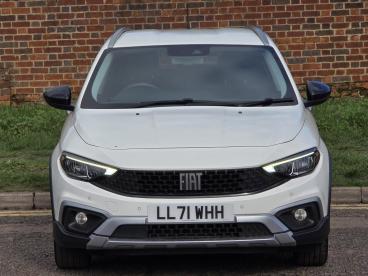 SPOTICAR Fiat Tipo 1.0 Cross Euro 6 (s/s) 5dr Used Car - Saloon Petrol White - Hemel Hempstead - 500573379_2
