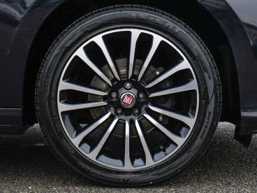 SPOTICAR Fiat Tipo 1.0 Life Euro 6 (s/s) 5dr Used Car - Saloon Petrol Black - Nuneaton - 1200574635_5