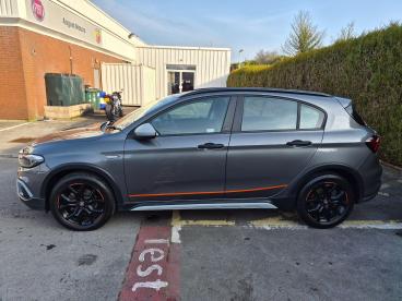 SPOTICAR Fiat Tipo 1.5 Firefly Turbo Mhev Cross Dct Euro 6 (s/s) 5dr Used Car - Saloon Petrol Grey - Salisbury - 500576458_3