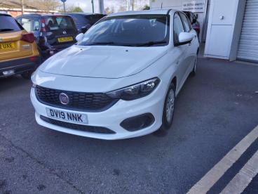 SPOTICAR Fiat Tipo 1.4 Mpi Easy Euro 6 5dr Used Car - Saloon Petrol White - Shrewsbury - 1200584991_2