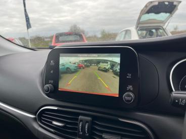 SPOTICAR Fiat Tipo 1.5 Firefly Turbo Mhev Cross Dct Euro 6 (s/s) 5dr Used Car - Saloon Petrol Orange - Corby - 1200591667_2