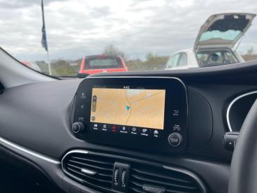 SPOTICAR Fiat Tipo 1.5 Firefly Turbo Mhev Cross Dct Euro 6 (s/s) 5dr Used Car - Saloon Petrol Orange - Corby - 1200591667_3