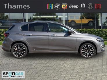SPOTICAR Fiat Tipo 1.0 Life Euro 6 (s/s) 5dr Used Car - Saloon Petrol Grey - Slough - 1200594464_2