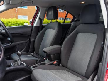 SPOTICAR Fiat Tipo 1.4 Mpi Street Euro 6 5dr Used Car - Saloon Petrol Red - Nuneaton - 1200598592_5