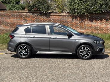 SPOTICAR Fiat Tipo 1.5 Firefly Turbo Mhev Cross Dct Euro 6 (s/s) 5dr Used Car - Saloon Petrol Grey - Hemel Hempstead - 500610050_2