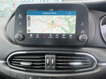 SPOTICAR Fiat Tipo 1.5 Firefly Turbo Mhev Garmin Dct Euro 6 (s/s) 5dr Used Car - Saloon Petrol White - Norwich - 1200622026_2
