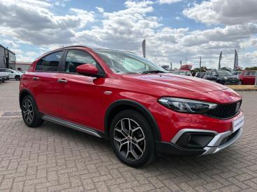 SPOTICAR Fiat Tipo 1.0 Red Euro 6 (s/s) 5dr Used Car - Saloon Petrol Red - Corby - 1200623340_1